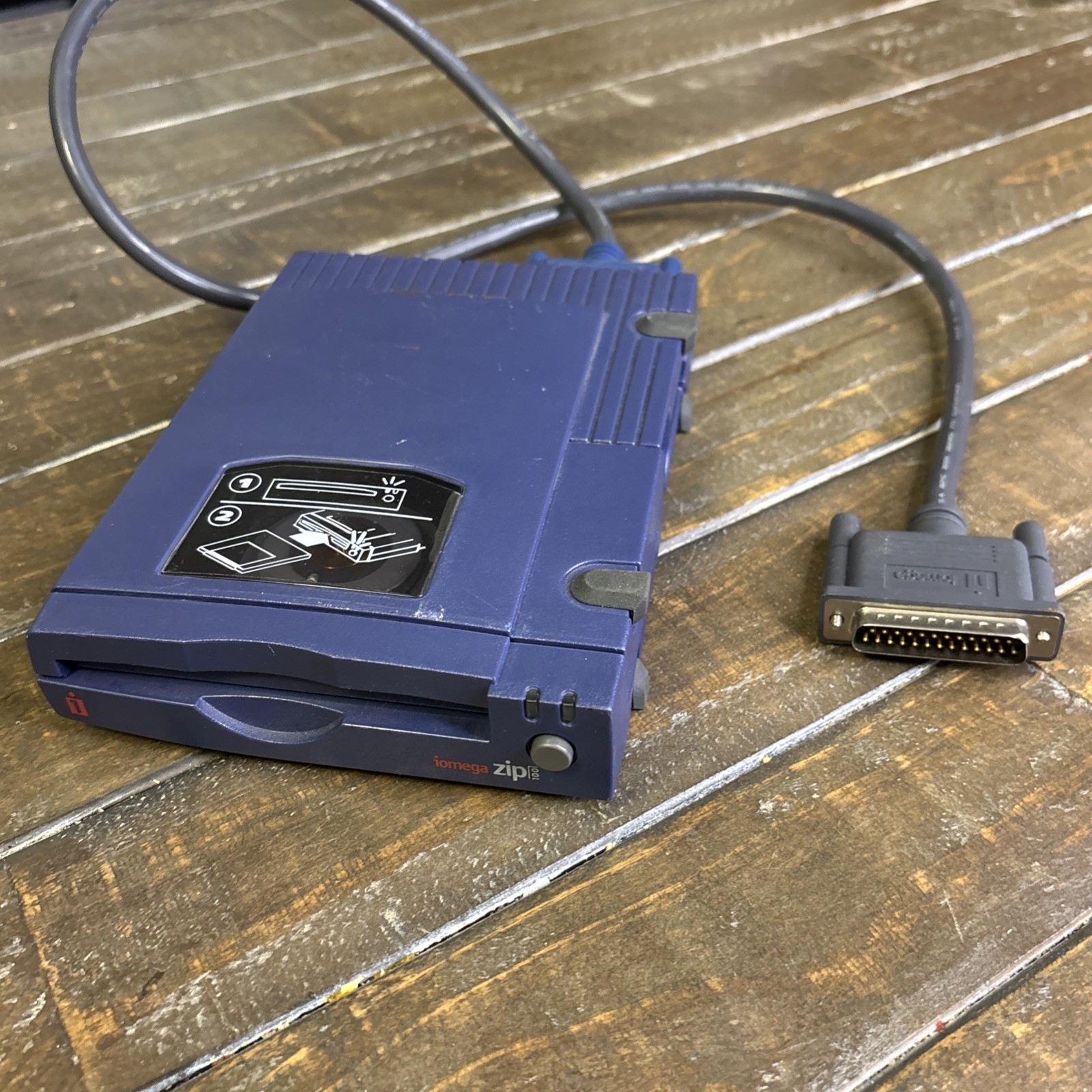 Vintage 1999 Iomega Zip 100 External 100MB PC Parallel Port Drive Z100P2