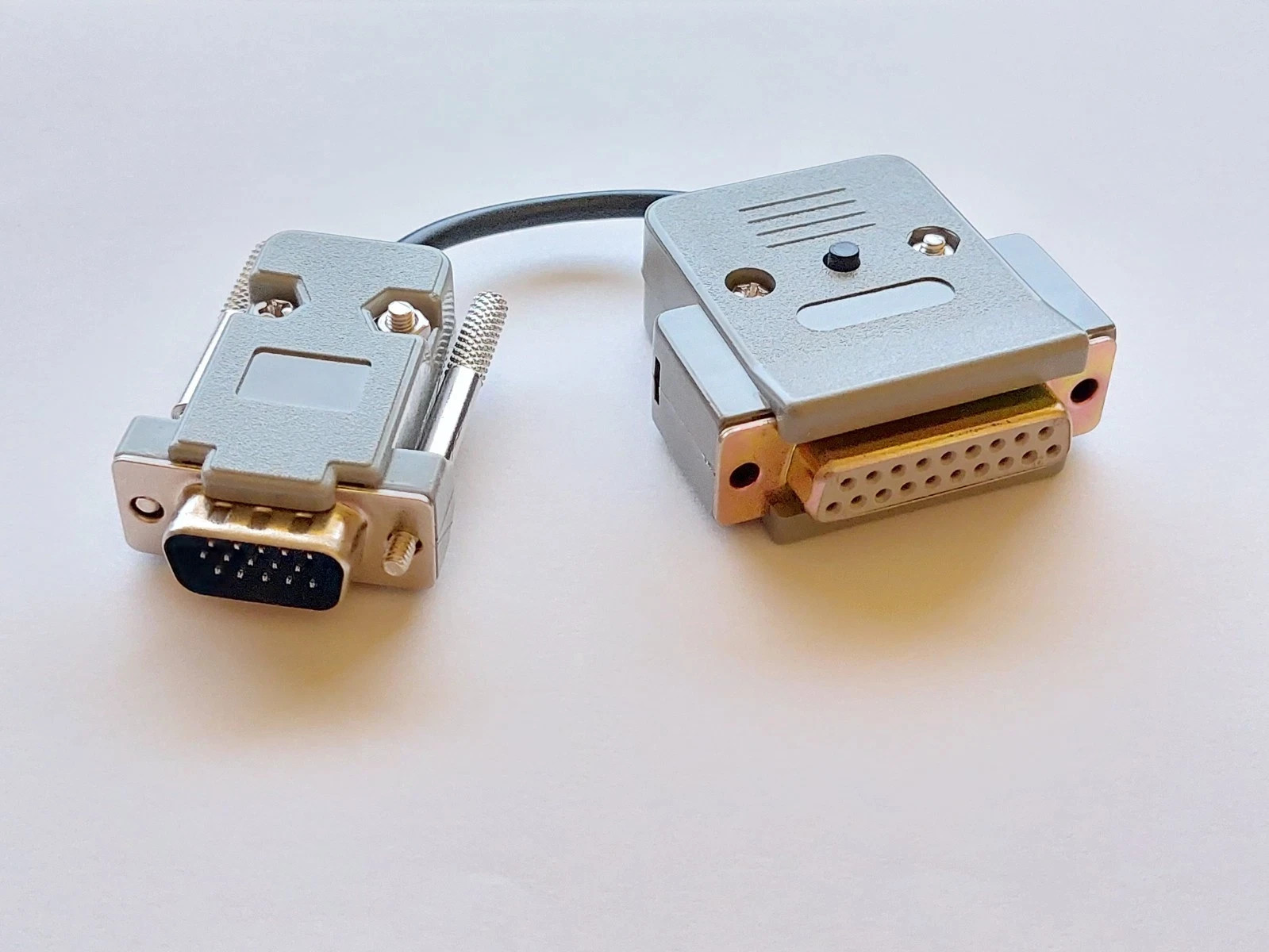 Vintage NeXT Computer Video Adapter DB19 Male NeXTStation Mono N1100 to VGA