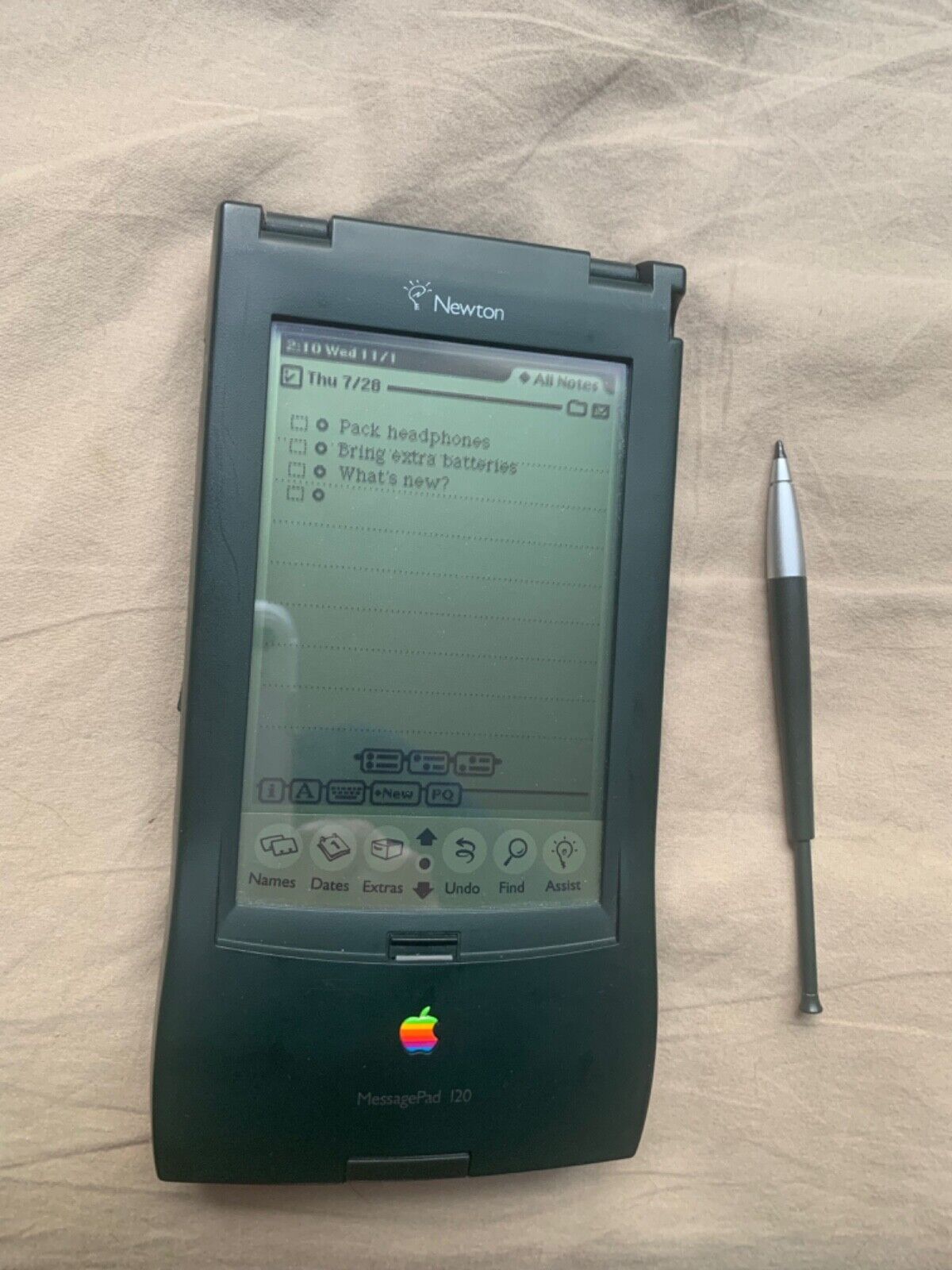 Apple Newton MessagePad 120 With Extras
