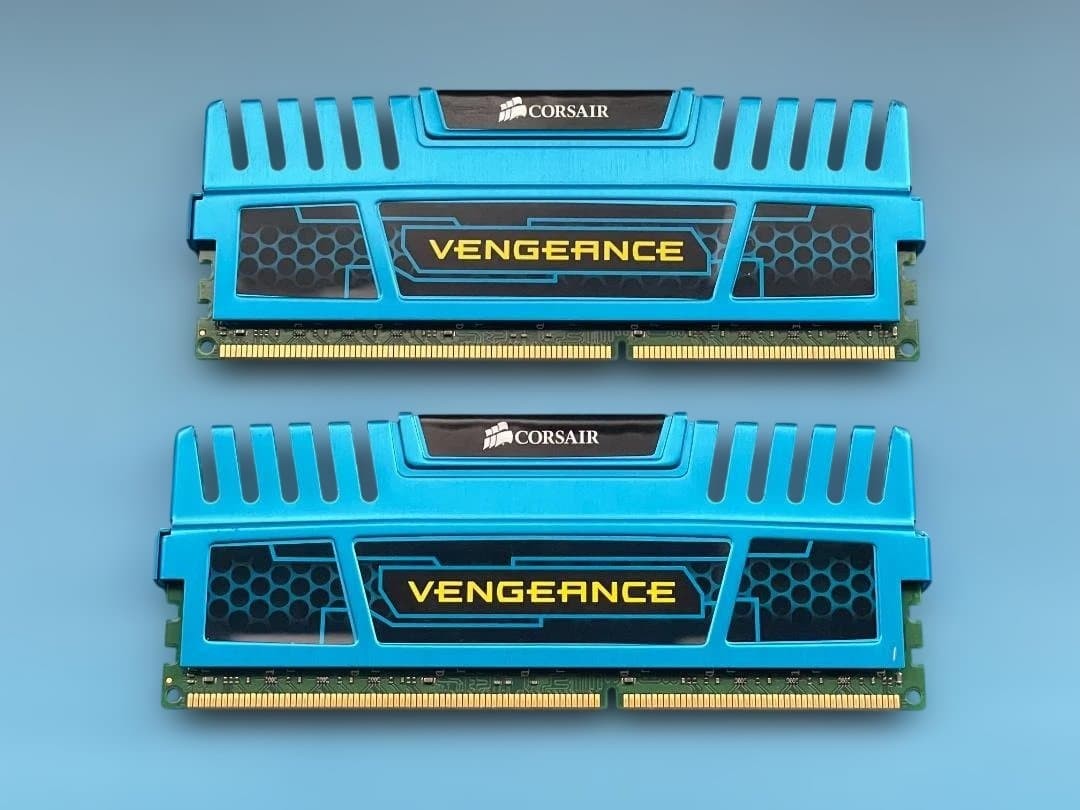 Corsair Vengeance DDR3 1600MHz 16GB (8GBx2) Desktop RAM, 240-pin, Used