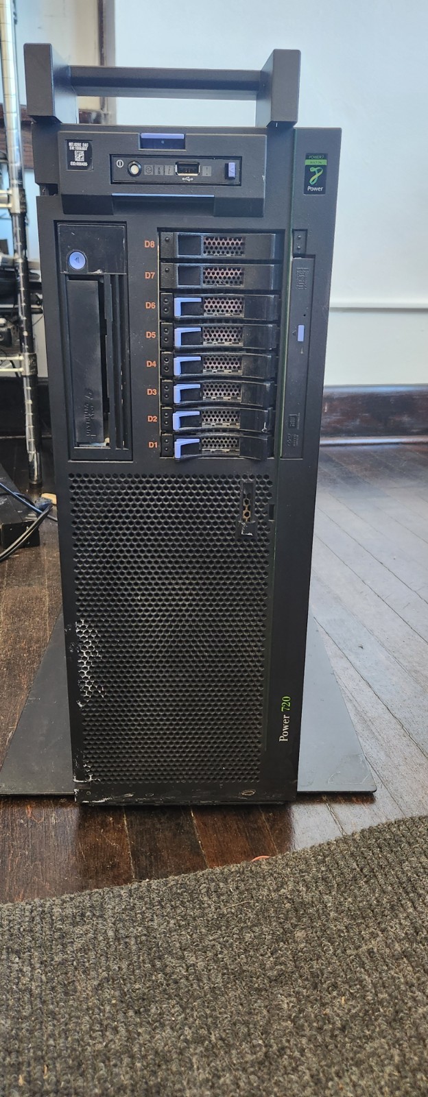 IBM 8202-E4C POWER 720