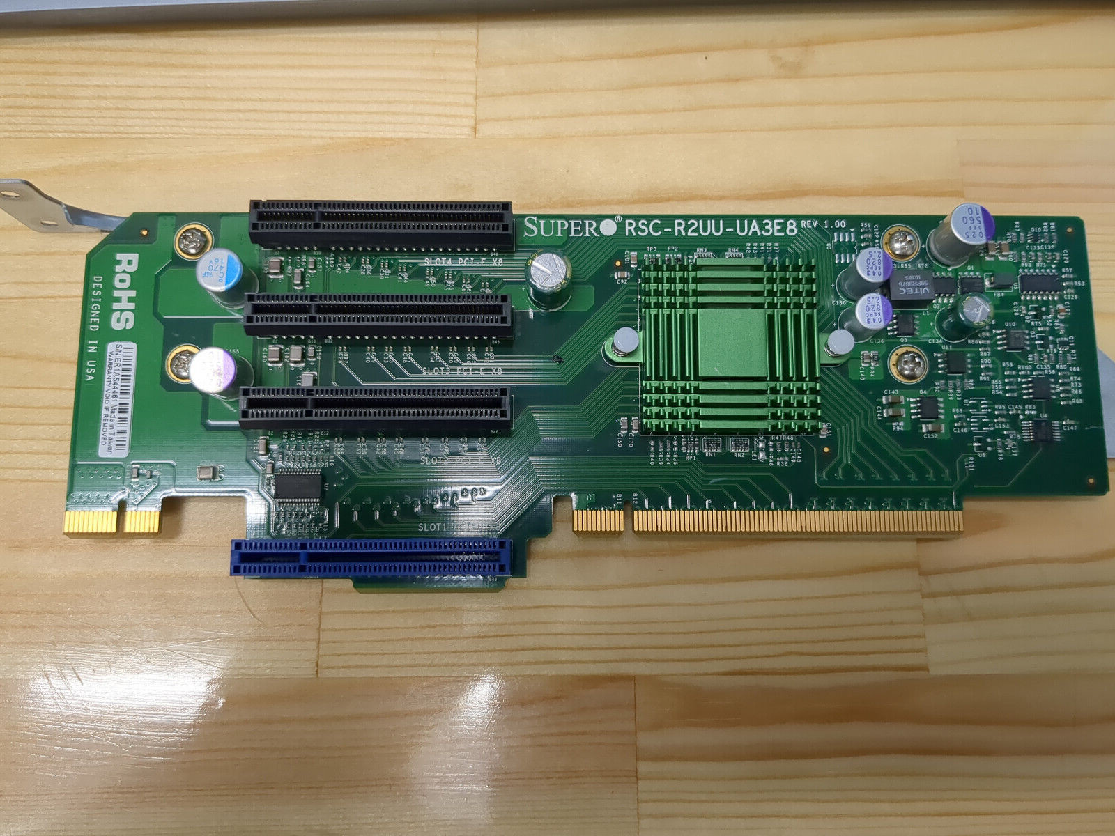 Supermicro RSC-R2UU-UA3E8 2U PCIe Riser with Bracket