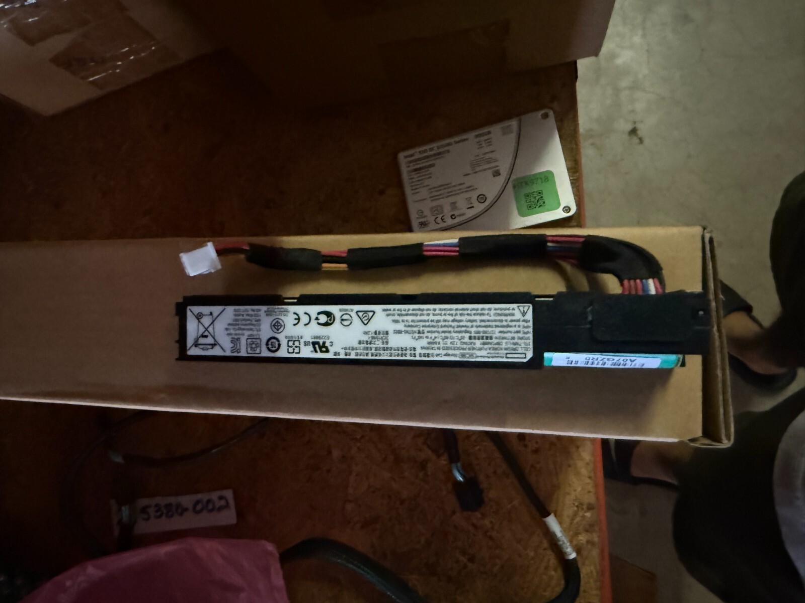 878643-001 HP 96W SMART STORAGE BATTERY WITH 145MM CABLE P01366-B21 871264-001