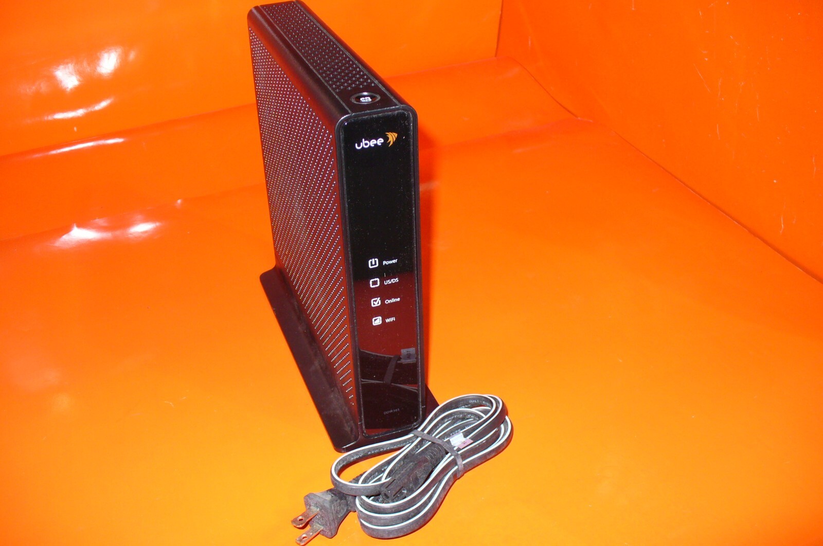 UBEE DDW365 WIRELESS DOCSIS 3.0 CABLE MODEM GATEWAY