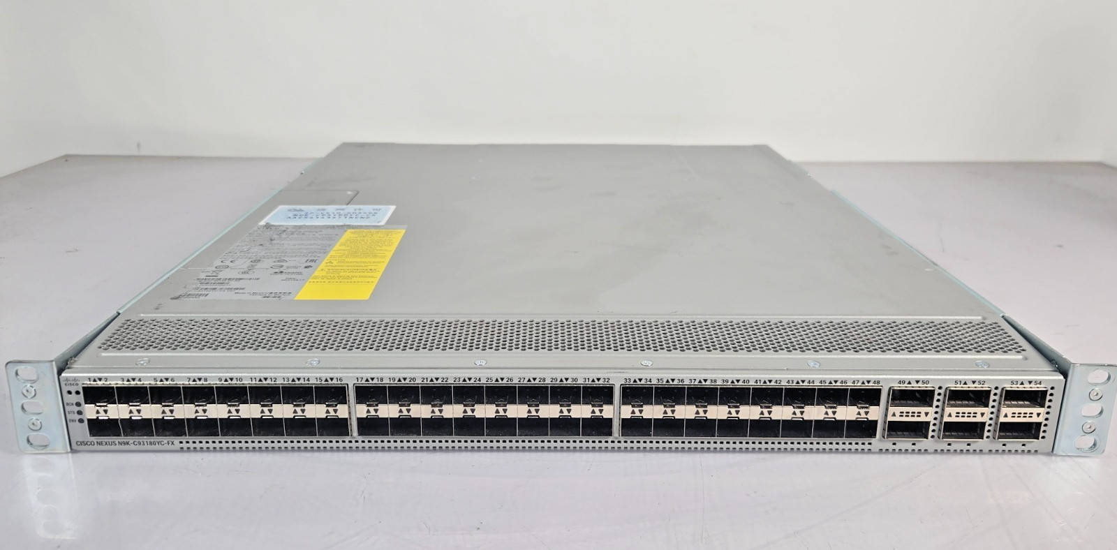 Cisco Nexus N9K-C93180YC-FX 48x Port 1/10/25GbE  6x Port 40/100Gbe Dual AC PE