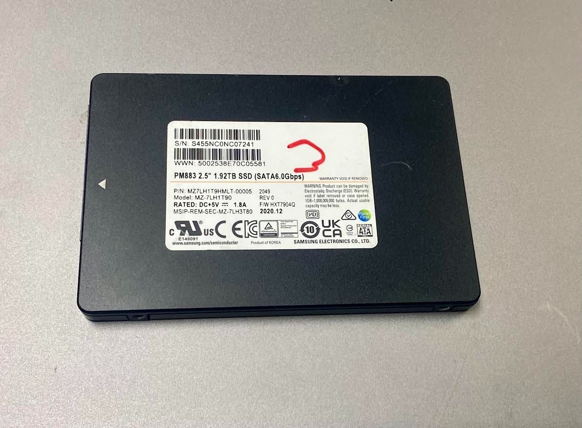 Samsung PM883 1.92TB MZ7LH1T9HMLT SATA 6Gb/s 1.3 DWPD 3D TLC 2.5" Enterprise SSD
