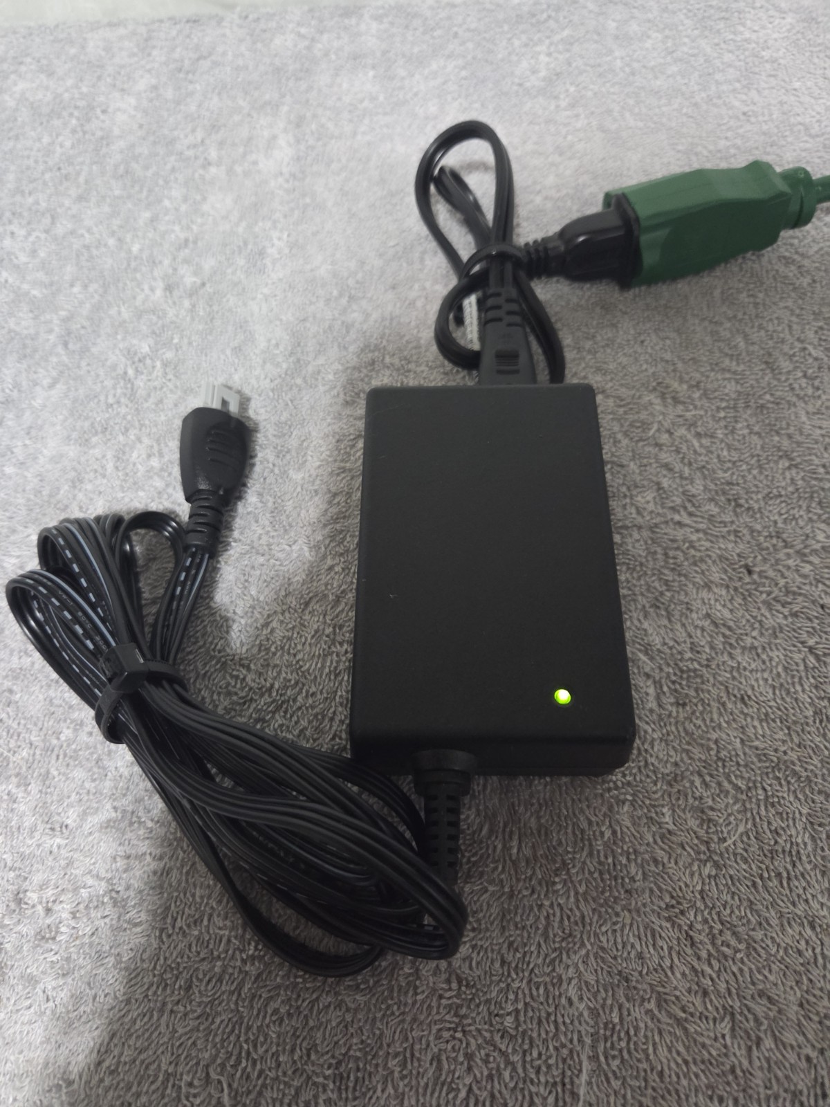 Genuine HP 16V/32V AC Adapter Model 0957-2231 32V/16V 375mA/500mA Charger