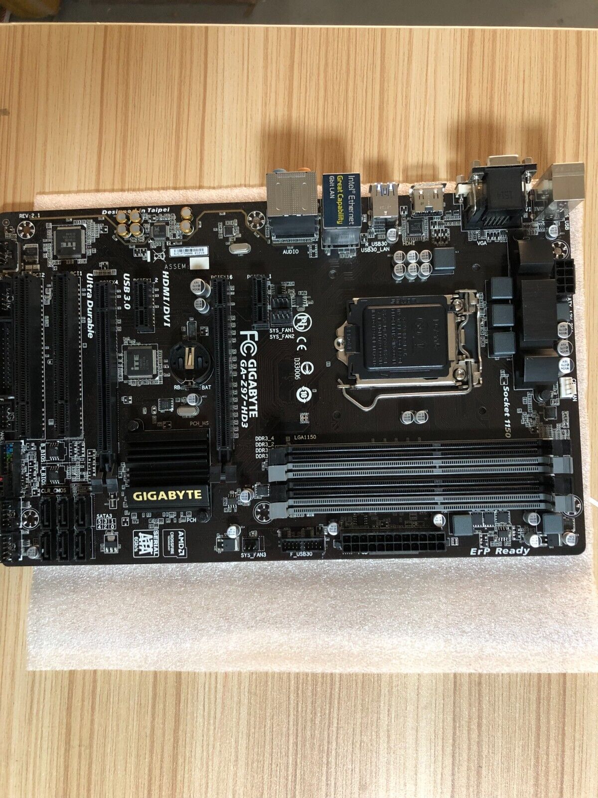 GIGABYTE GA-Z97-HD3 (Rev 2.0) Motherboard Intel Z97 LGA 1150 ATX DDR3
