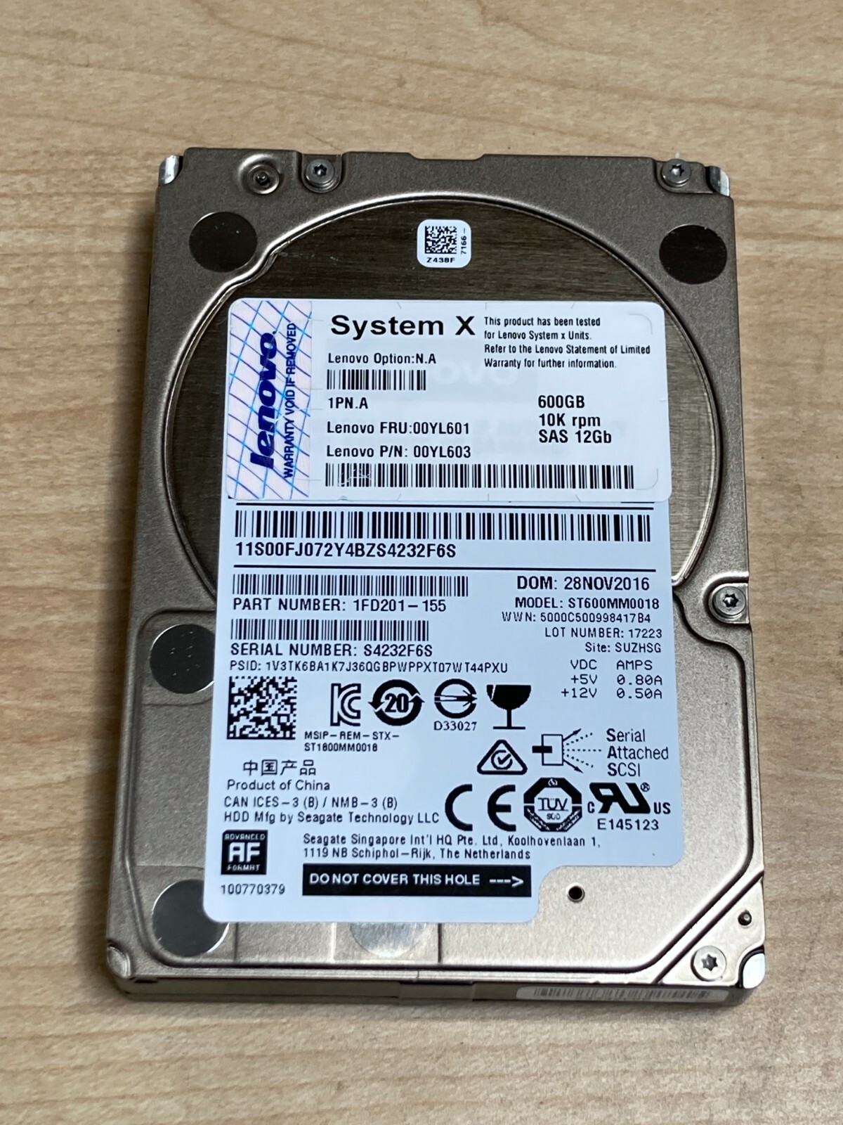 00YL601 IBM Lenovo 600GB 12G SAS 10K 2.5" SFF HDD Hard Drive 00YL603 1FD201-155