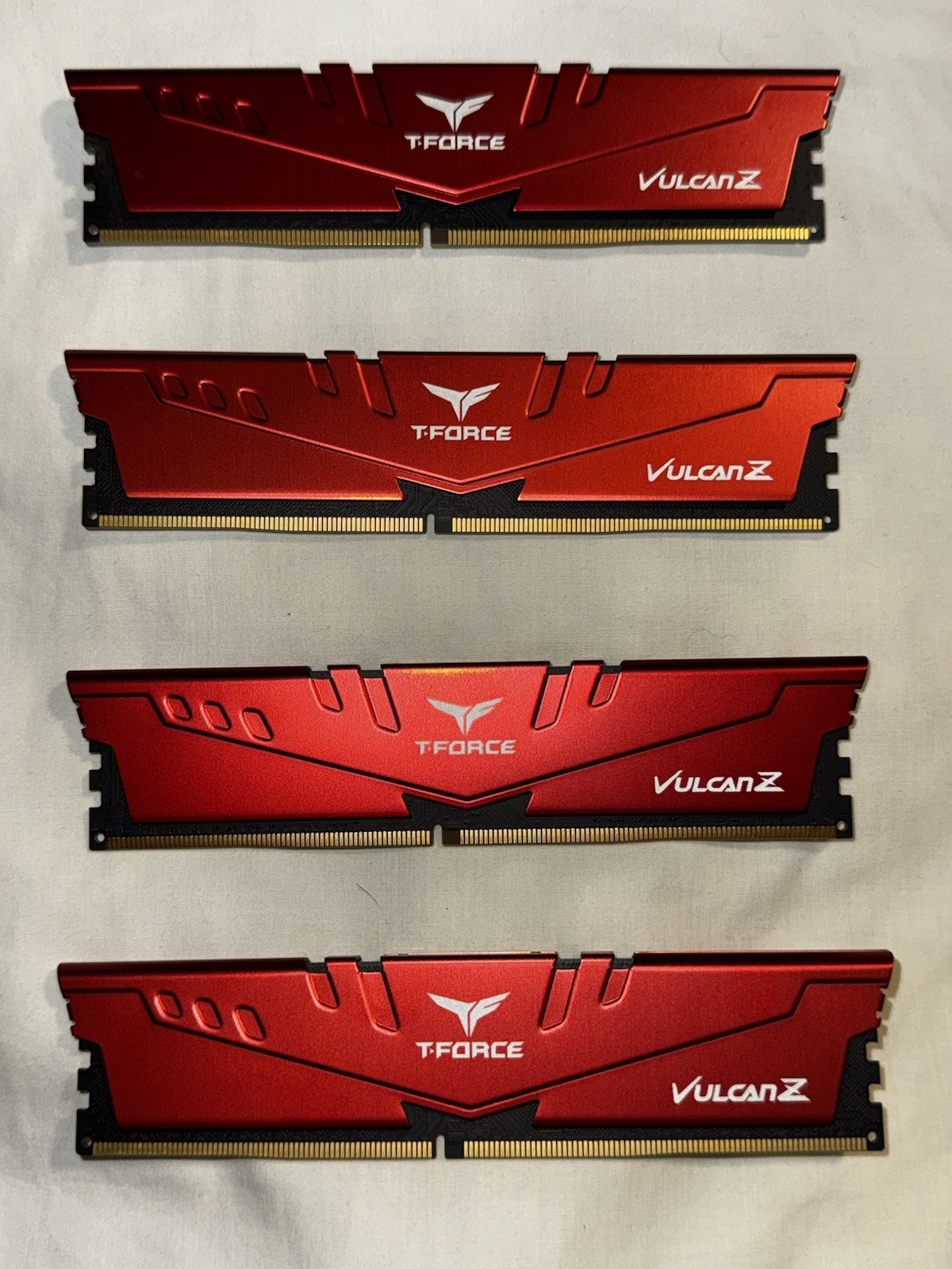 TEAMGROUP T-FORCE Vulcan Z 32GB (4x8GB) DDR4-3200 DIMM