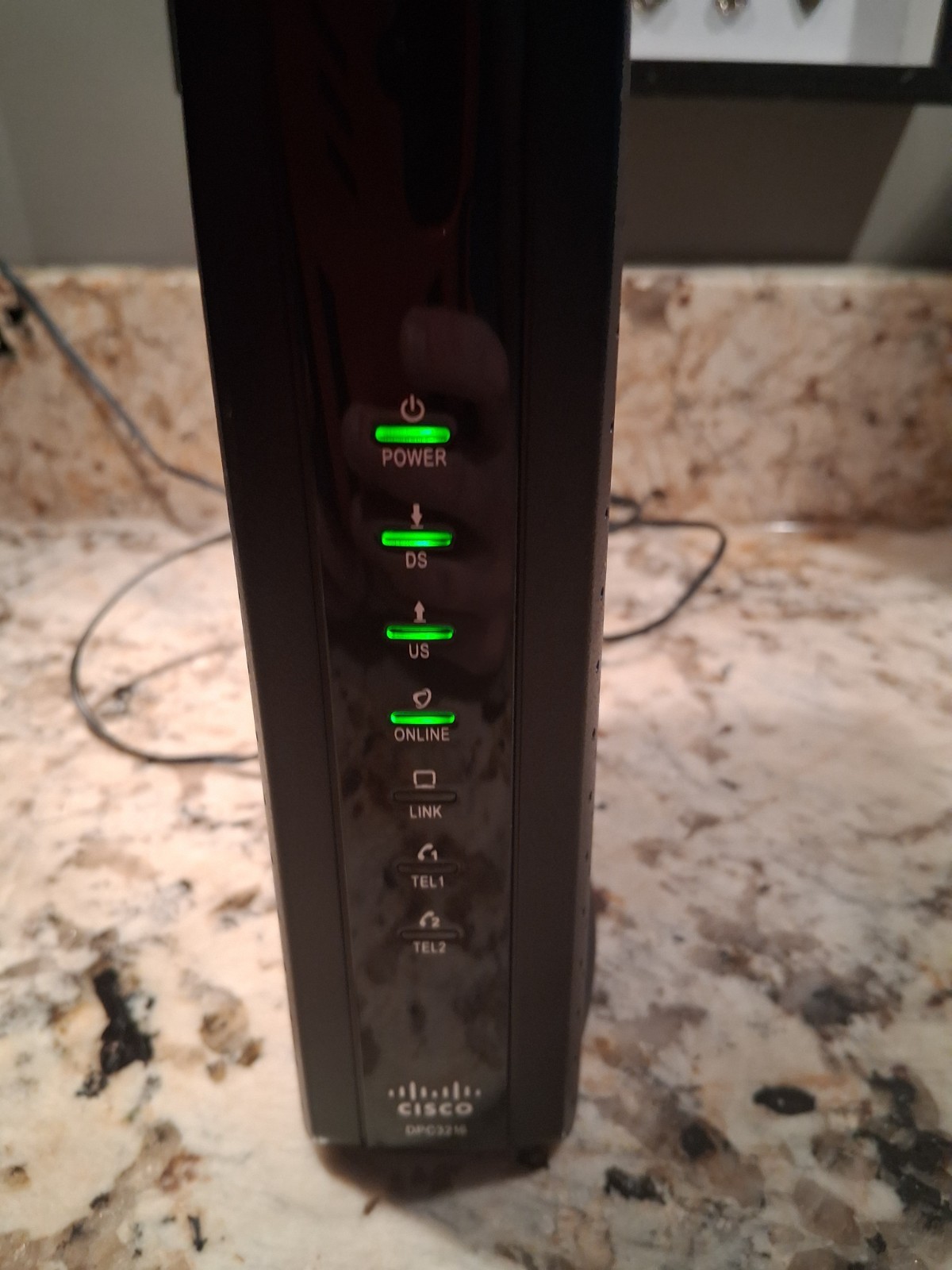 CISCO DPC3216 Cable Modem & Digital Voice Adaptor DOCSIS 3.0 16x4 w/Power Supply