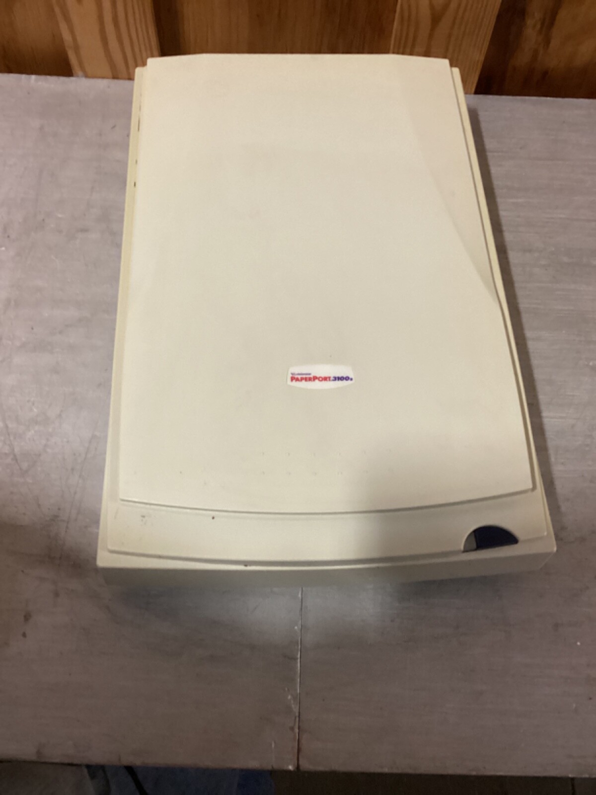 Visioneer PaperPort 3100B Desktop Color Scanner No Adaptor.  Turns on
