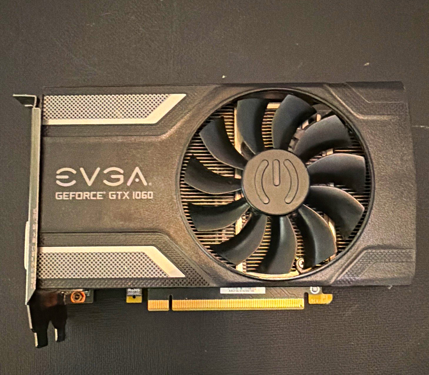 EVGA NVIDIA GeForce GTX 1060 PCIe x16 HDMI DP DVI-D Fan/Heatsink Multi