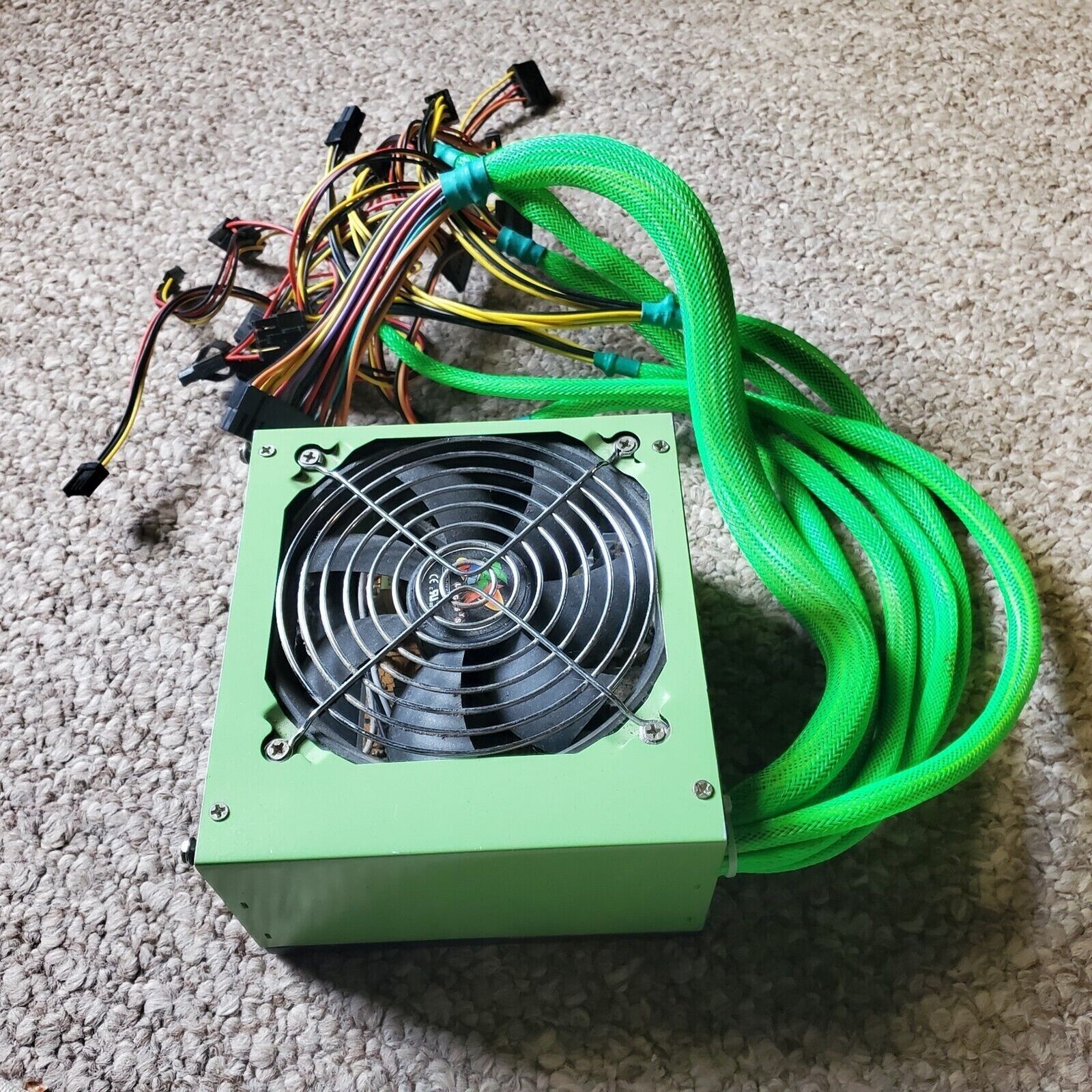 LOGISYS Computer Power Supply PS650U12 650 W ATX12V Neon Green Chassis & Wires