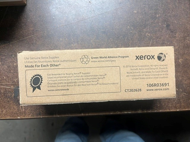 GENUINE XEROX (MAGENTA) EXTRA HIGH-CAPACITY TONER CARTRIDGE 106R03691 open box