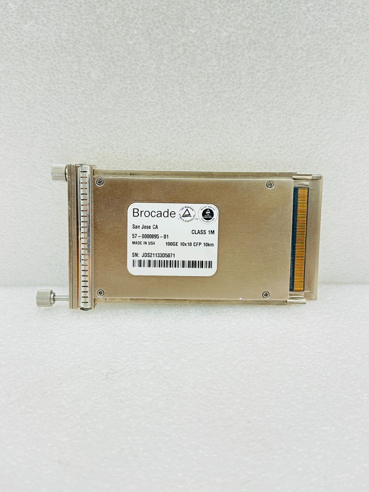 Brocade 57-0000095-01 | 100GE 10x10 CFP Transceiver Module - 