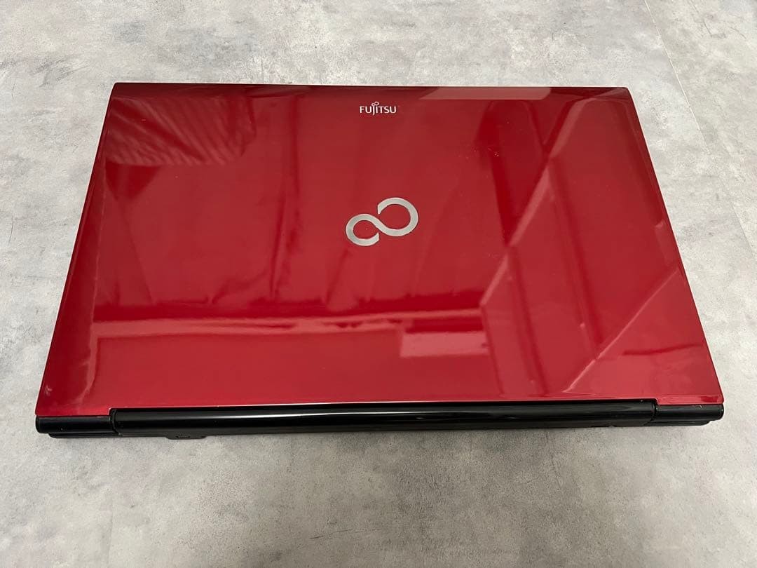 Fujitsu LIFEBOOK AH42/J FMVA42JR Intel Pentium 4GB RAM 750GB HDD Windows 8.1