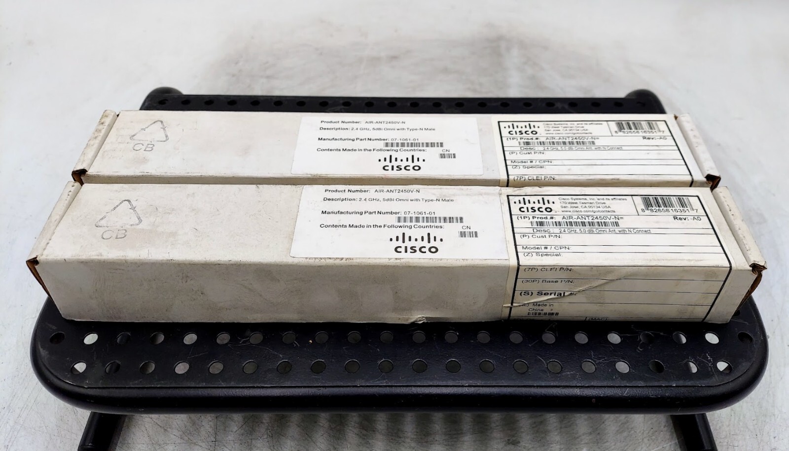 2x Cisco AIR-ANT2450V-N Aironet 2.4GHz 5.0dBi N-Connector Omnidirectional Antena