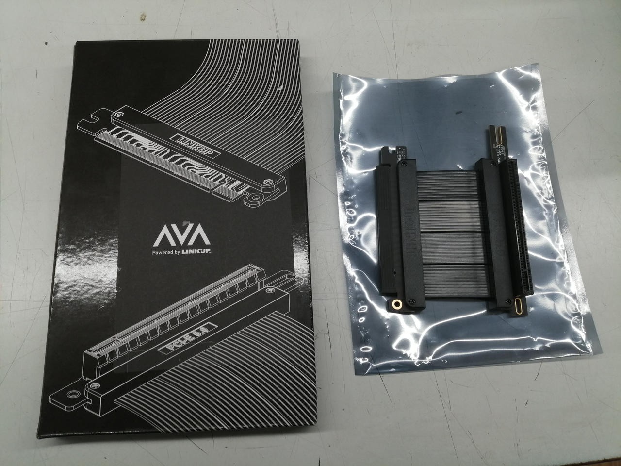 LINKUP AVA5 PCIe5.0 Riser Cable