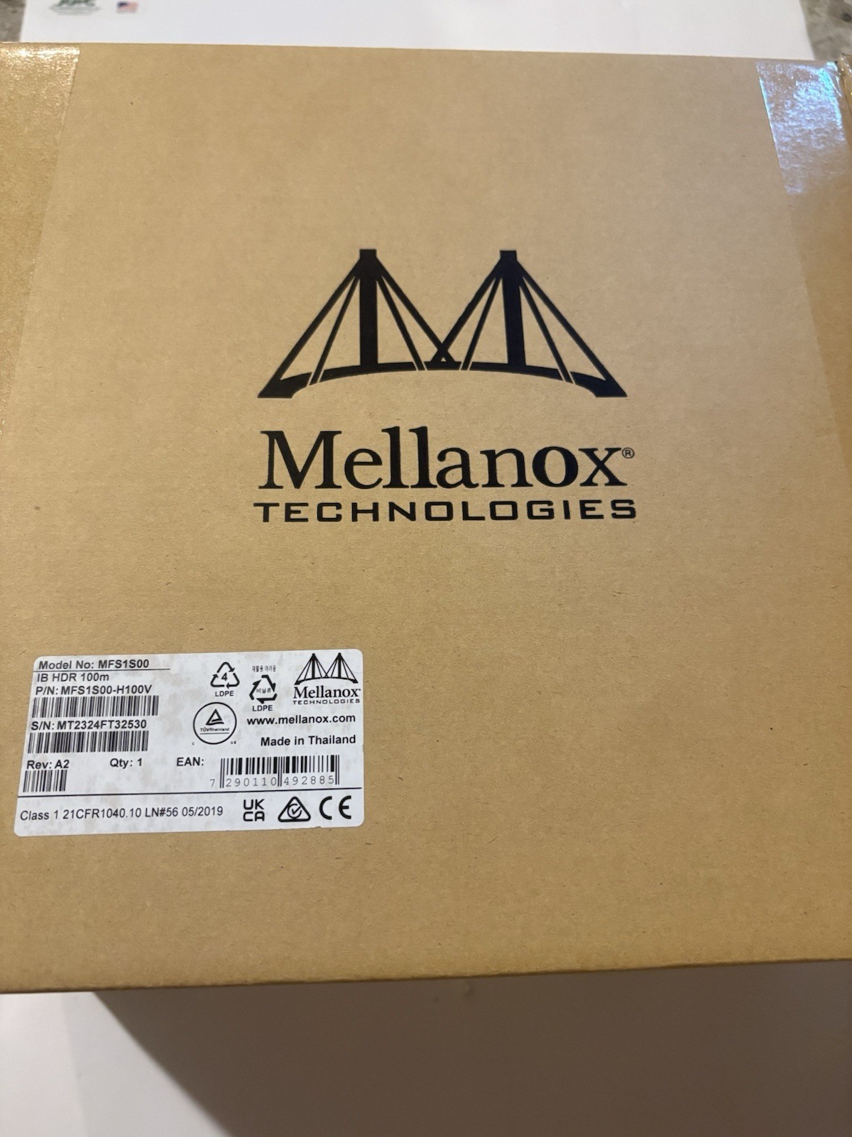 Mellanox MFS1S50 MFS1S00-H100V IB HDR 100m new