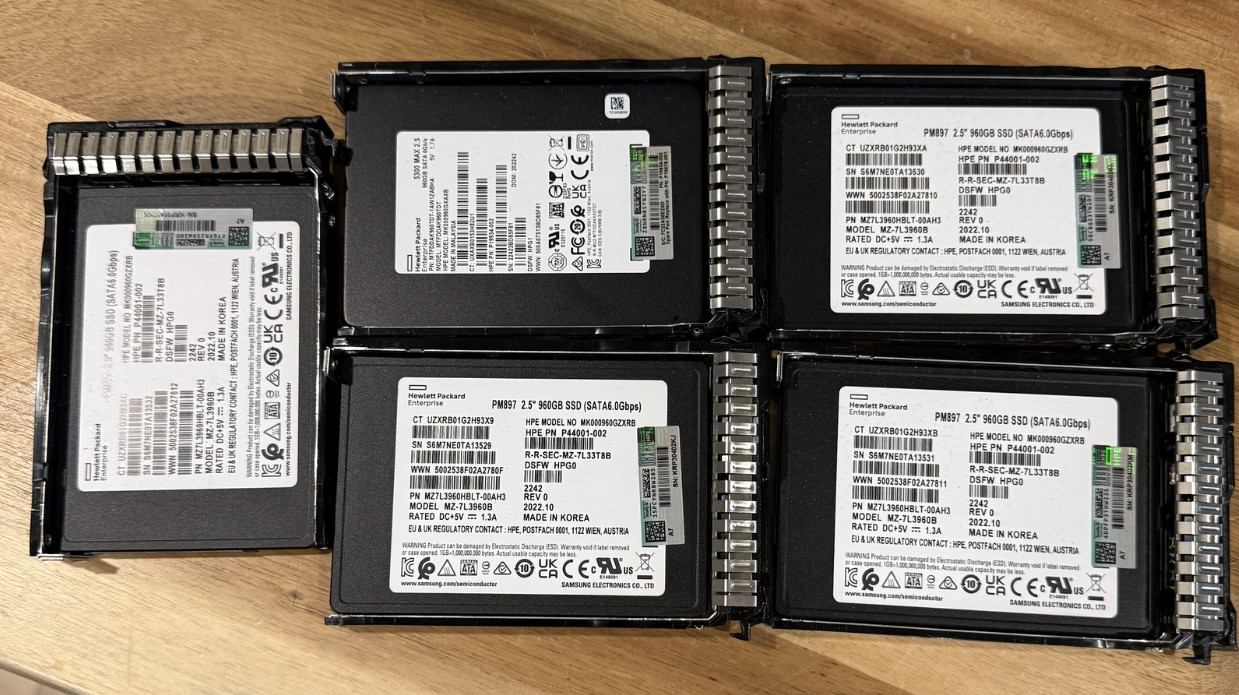 P18434-B21 HPE 960GB SATA 6G MIXED USE SFF SC MULTI VENDOR SSD P18478-001