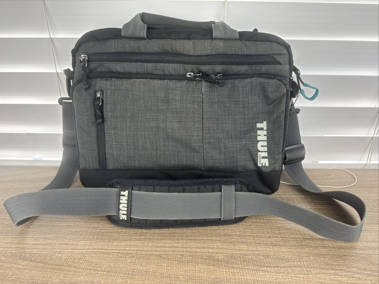 Thule Stravan Deluxe Style Laptop Bag Sleeve 15