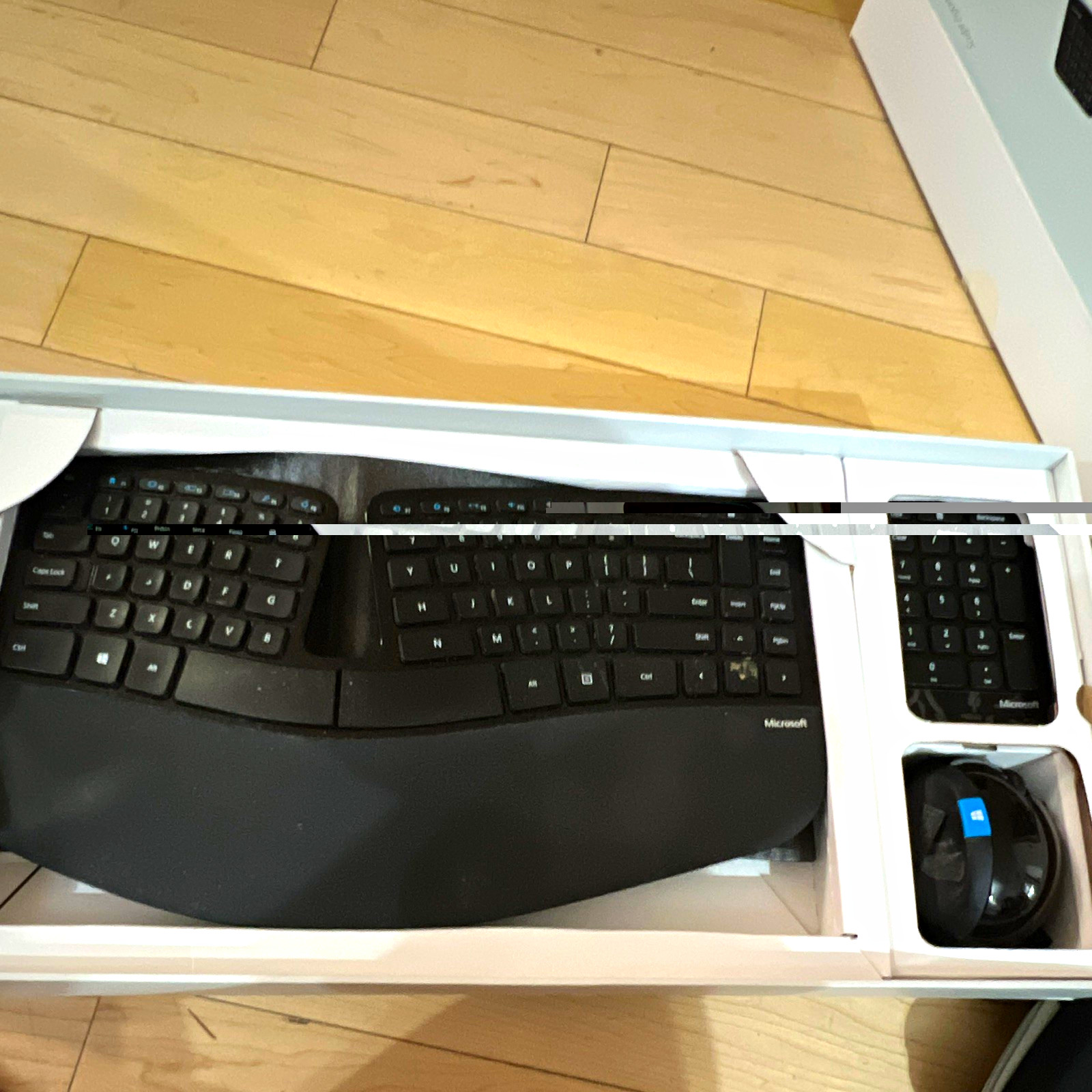 Microsoft Sculpt Ergonomic Desktop Wireless Keyboard & Mouse QWERTY Black