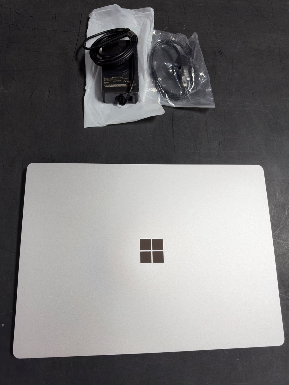 Microsoft Surface Laptop 3 – 13.5" Touch Intel i7/16GB/512GB Used