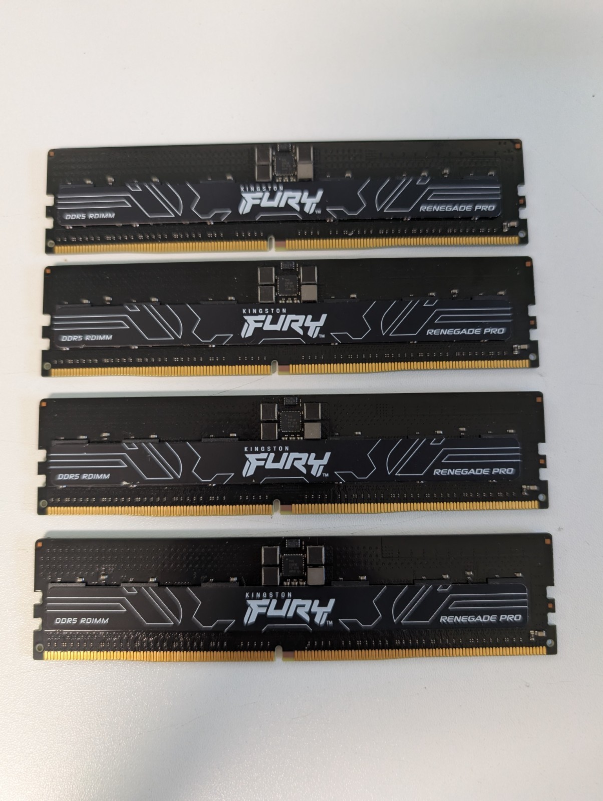 Kingston FURY Renegade Pro 64GB 4x16GB DDR5 6000 CL32 XMP RDIMM