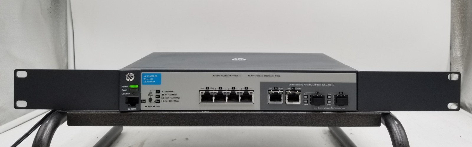 HP MSM720 WIRELESS AP CONTROLLER J9693A 4 PORT GIG A/C ADPTR RACK EARS