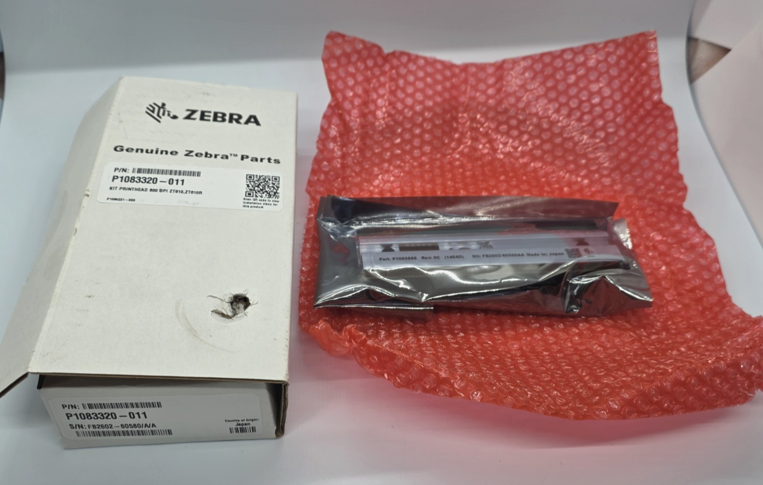 GENUINE OEM NEW Zebra P1083320-011 Printhead for ZT610 ZT610R  300dpi