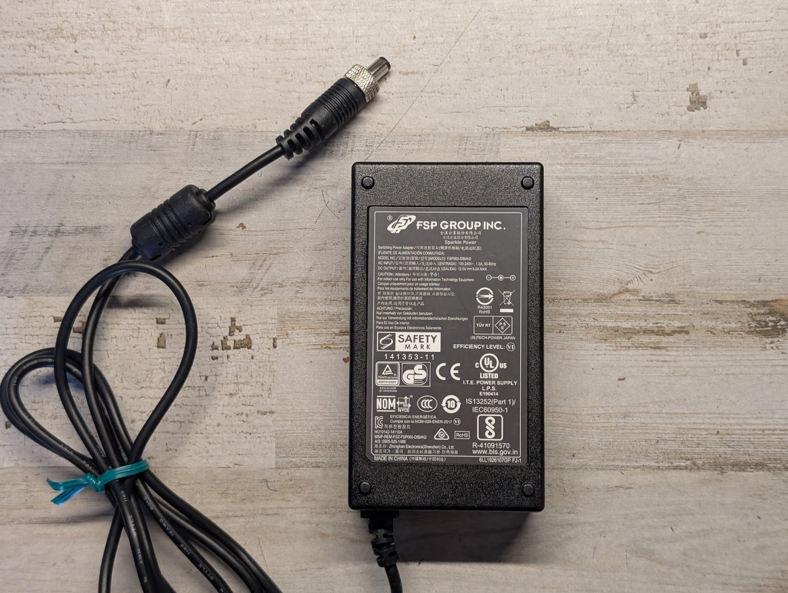 FSP Group Sparkle Power Switching Adapter FSP060-DIBAN2 12V 5A Screw On