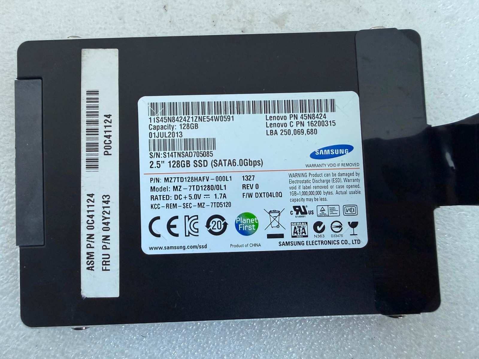 Samsung 128GB SSD MZ-7TD128HAFV Lenovo 45N8424 04Y2143 2.5 SATA 6Gbps