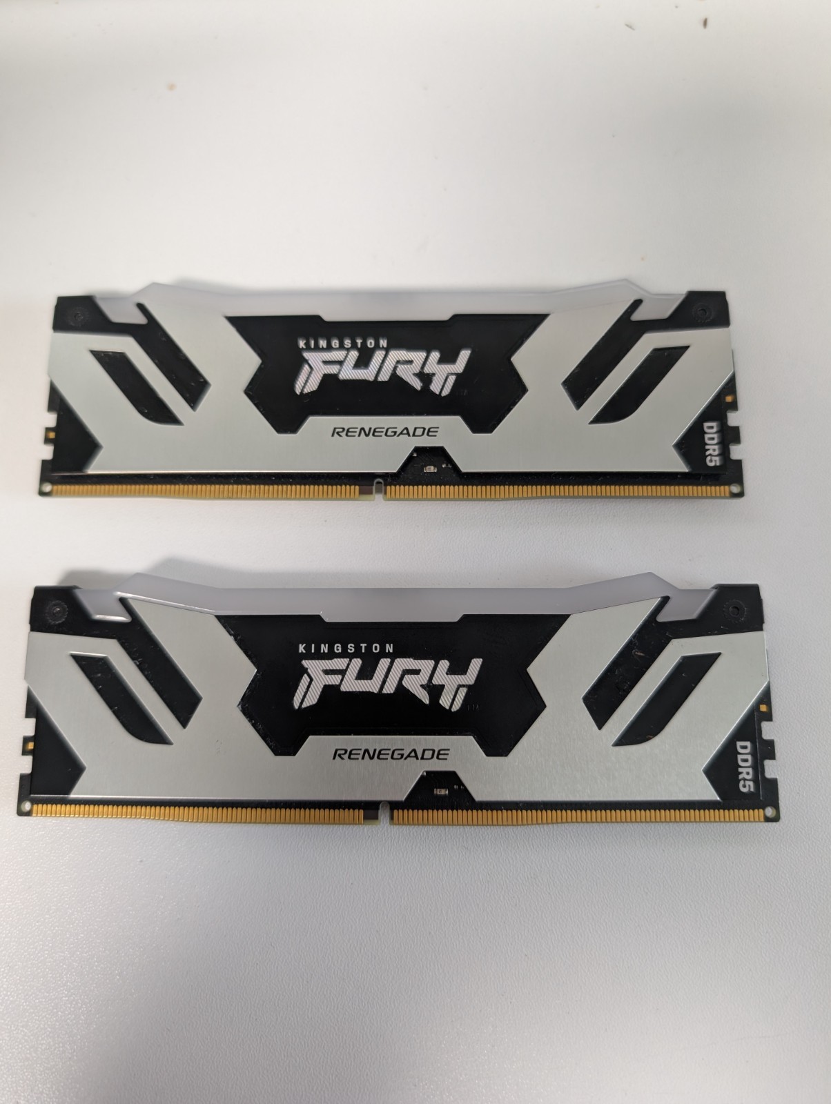 Kingston FURY Renegade 32GB 2x16GB DDR5 6400 6000 CL32 XMP RGB