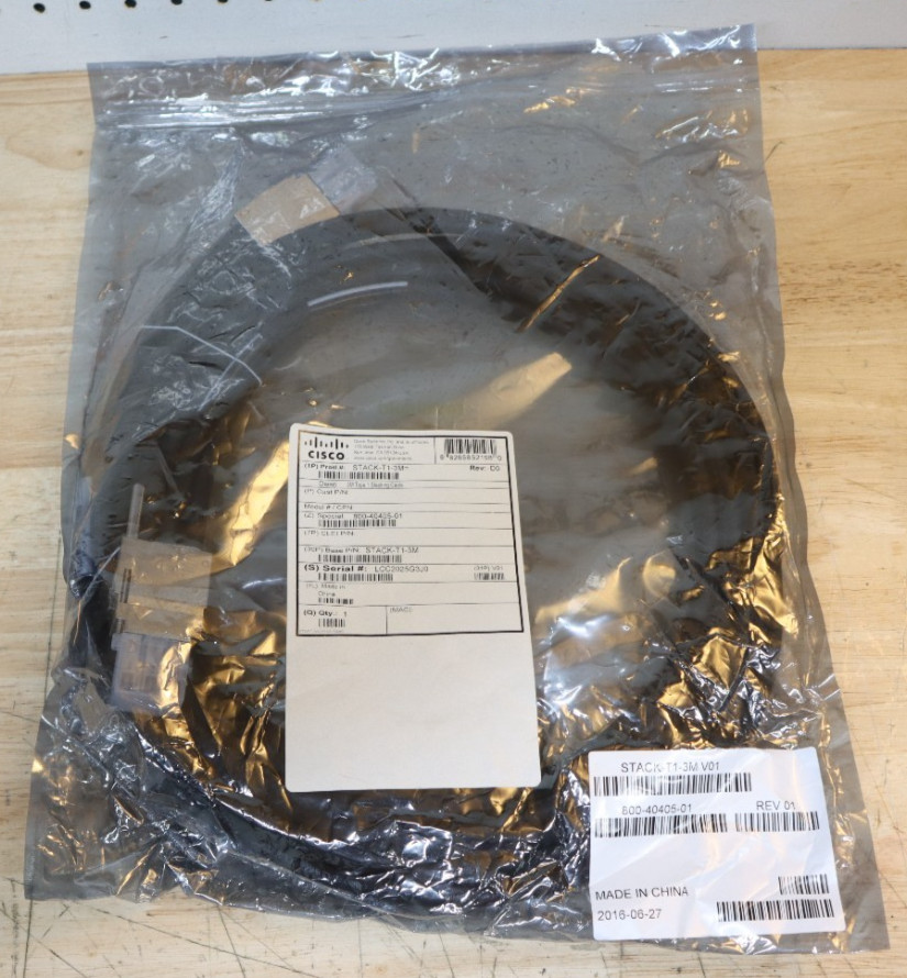 New Cisco STACK-T1-3M StackWise 3M Stacking Cable 800-40405-01 For 3850 Series