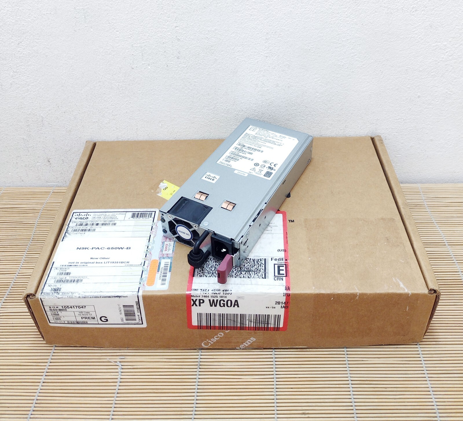 New Cisco N9K-PAC-650W-B 650-W AC power supply port-side exhaust airflow New Oth