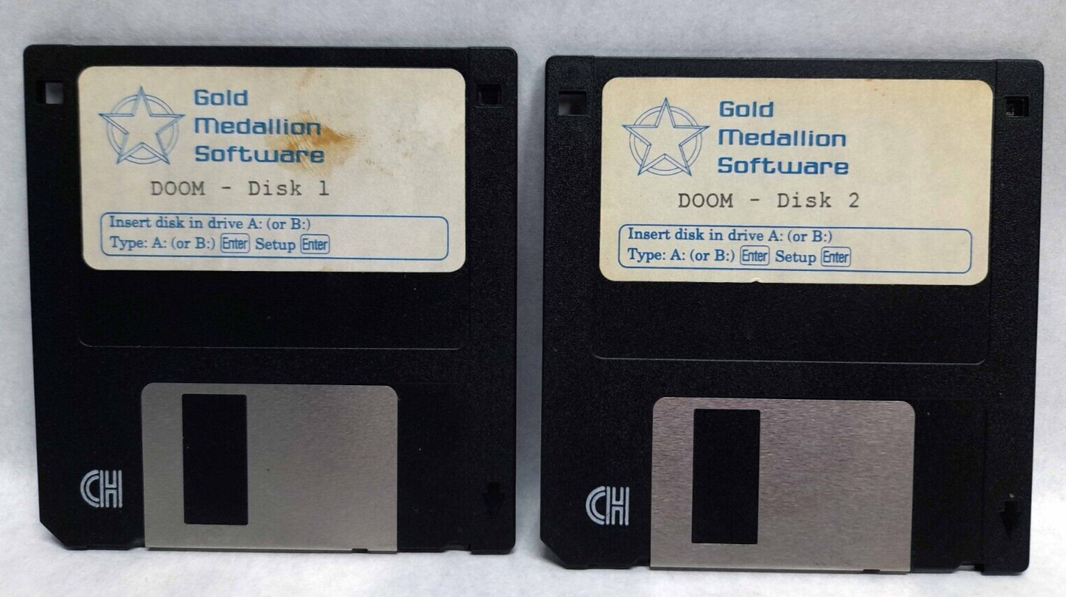 Gold Medallion Software - DOOM - 3.5" PC Floppy Disk 1 & 2 (Untested)