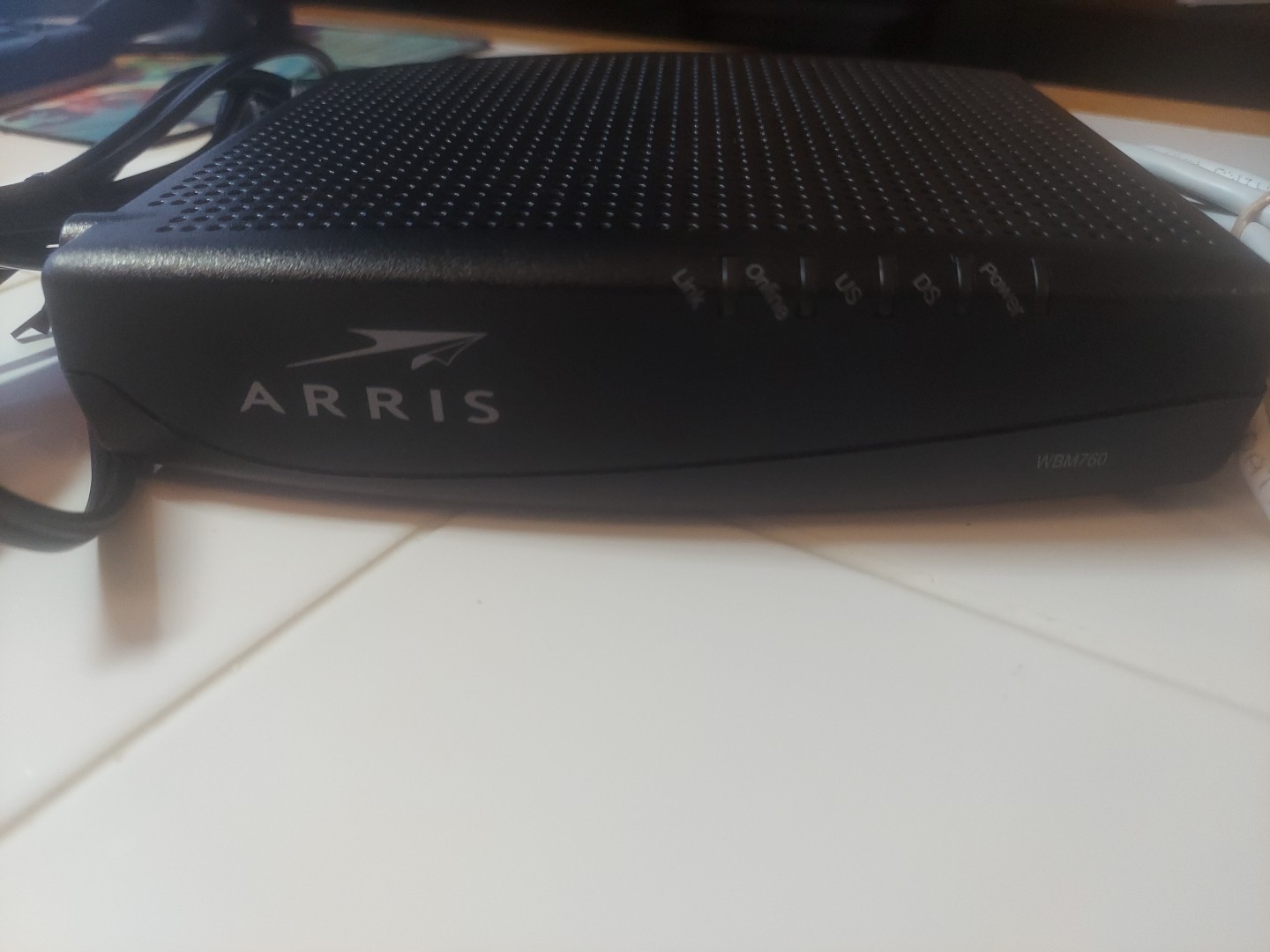 ARRIS Touchstone WBM760A (780145) 163.84 Mbps D 3.0 W/ Power &  Ethernet Cables