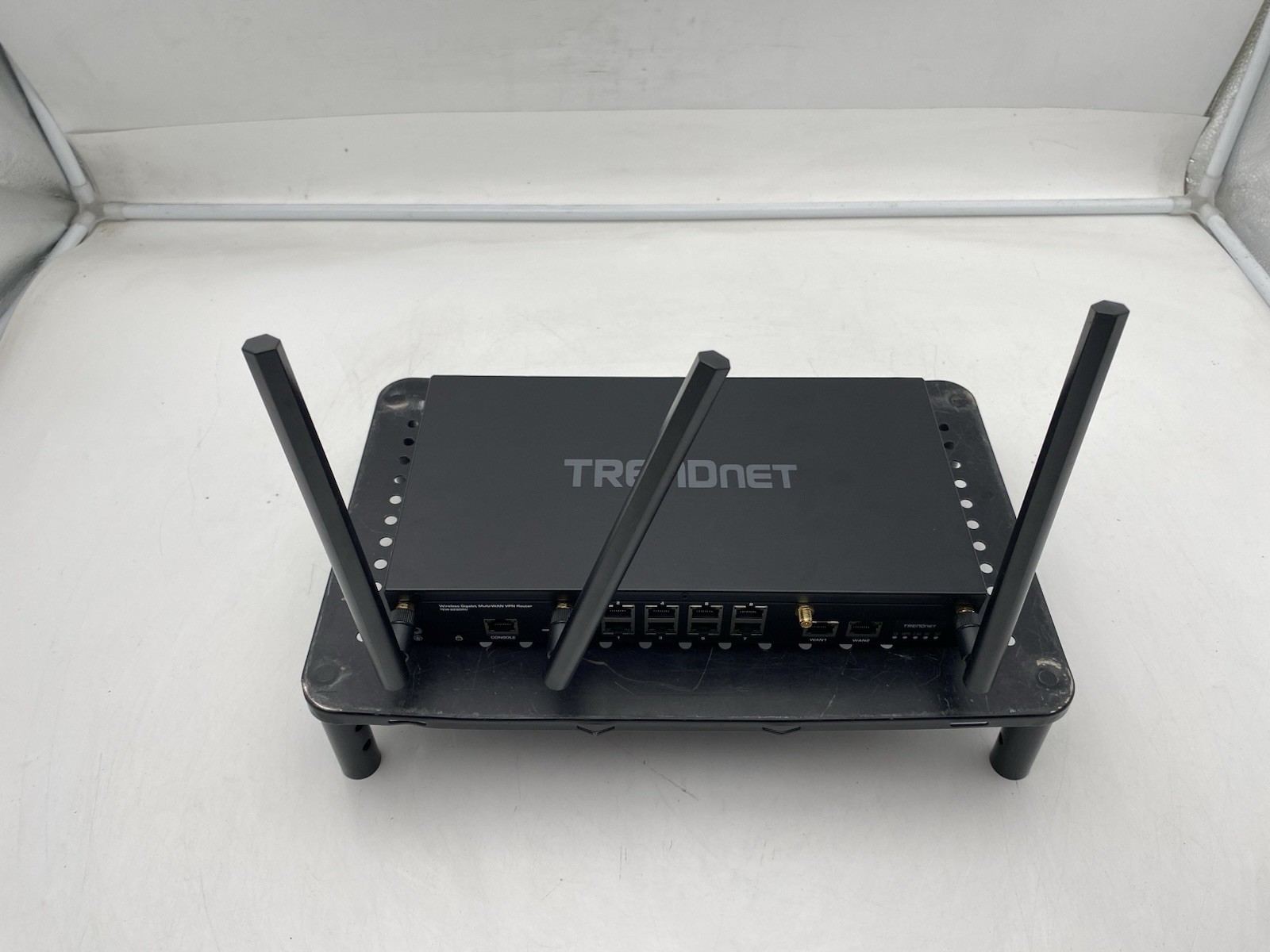 TRENDnet TEW-829DRU AC3000 VPN Wireless Gigabit Router