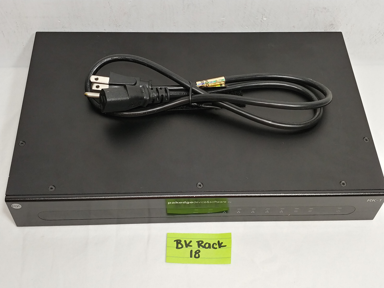 Pakedge RK-1 Multi WAN High Throughput Gigabit Router