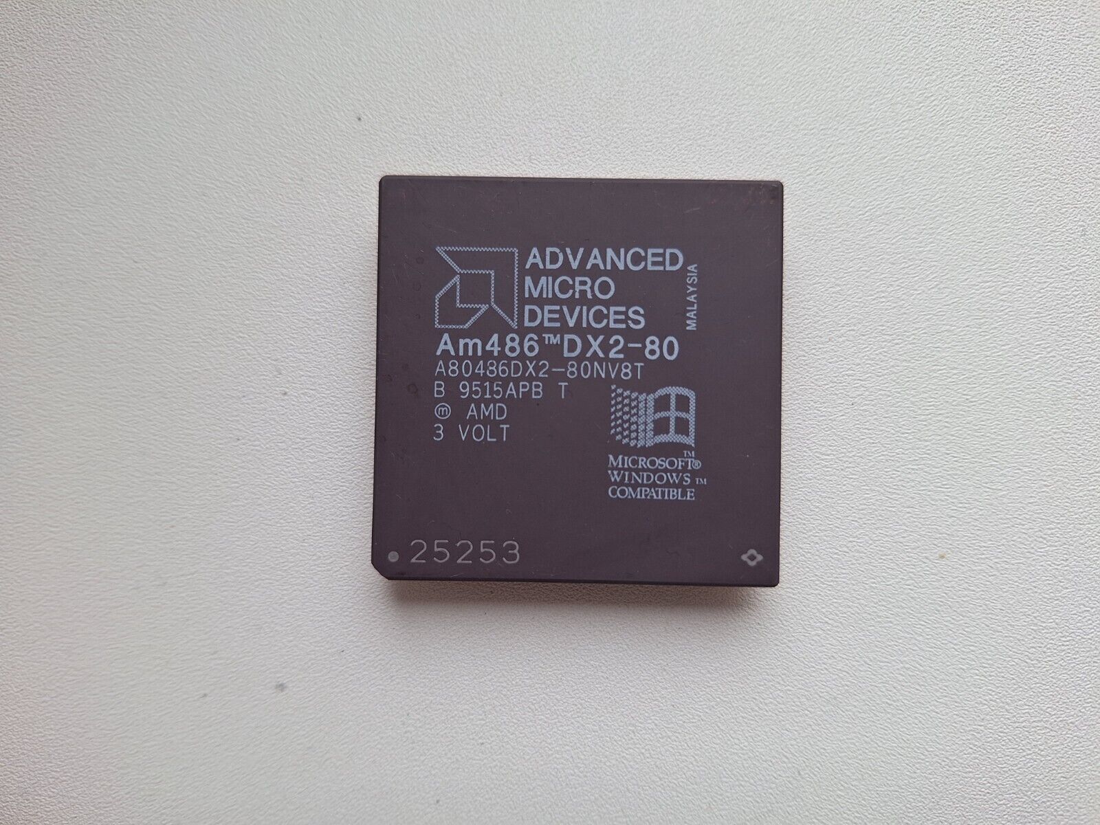 AMD Am486 DX2-80 NV8T A80486DX2-80 NV8T 3V Vintage CPU