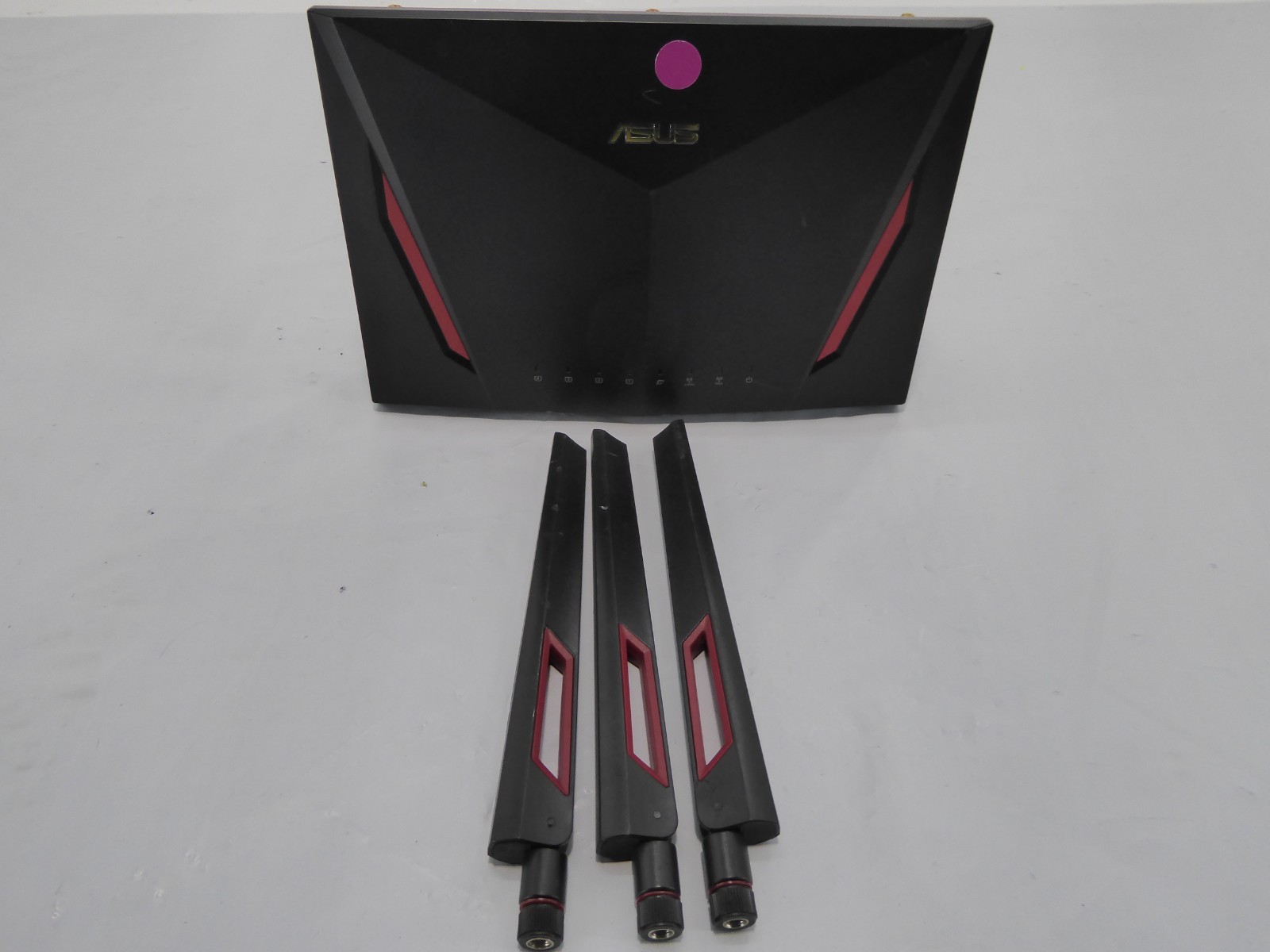 Asus AC2900 RT-AC86U Dual-band Wireless Gigabit Router.