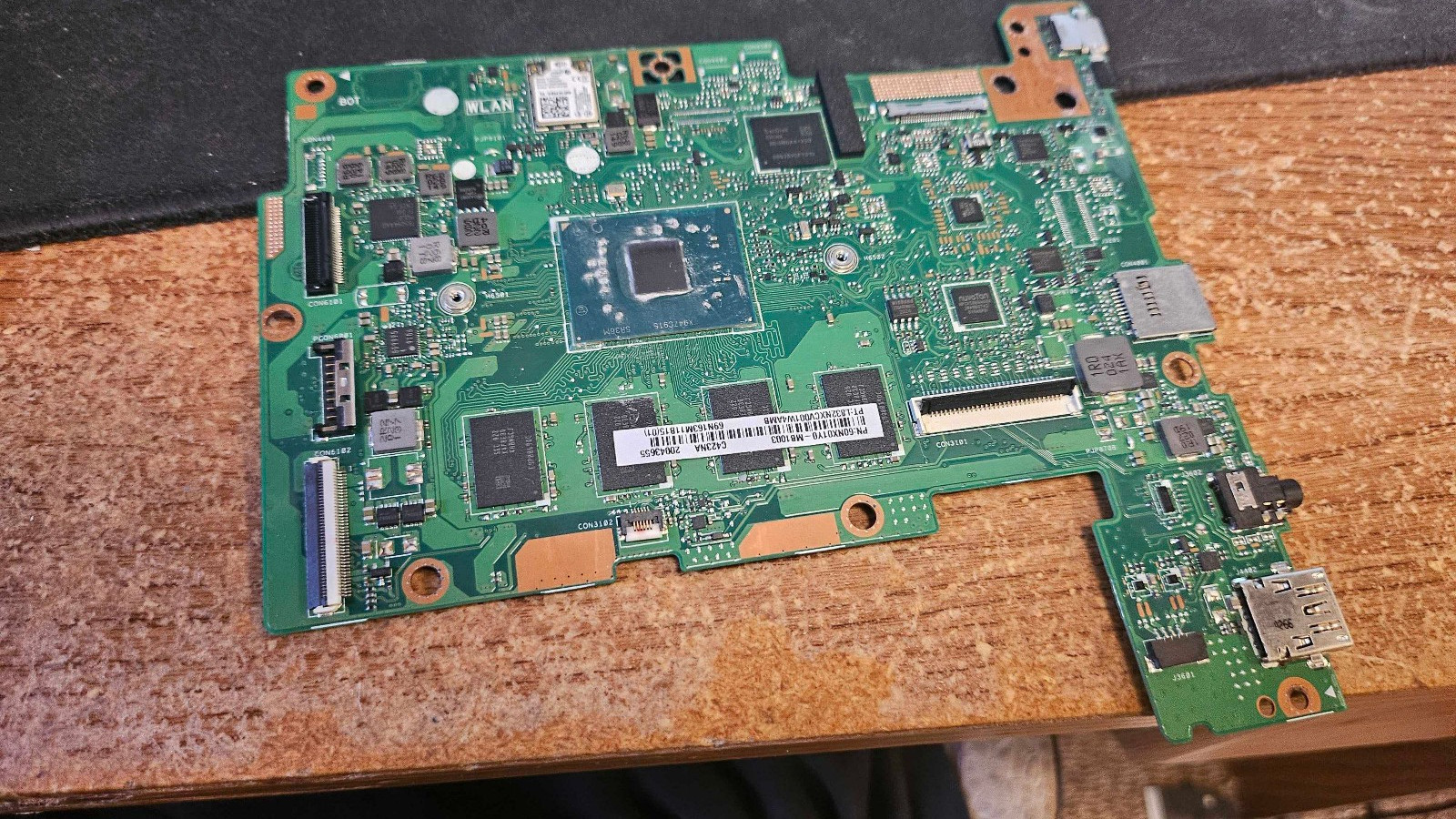 90NX01Q0-R00011 Asus Intel Celeron N3350 4GB 32GB eMMC Motherboard C223NA