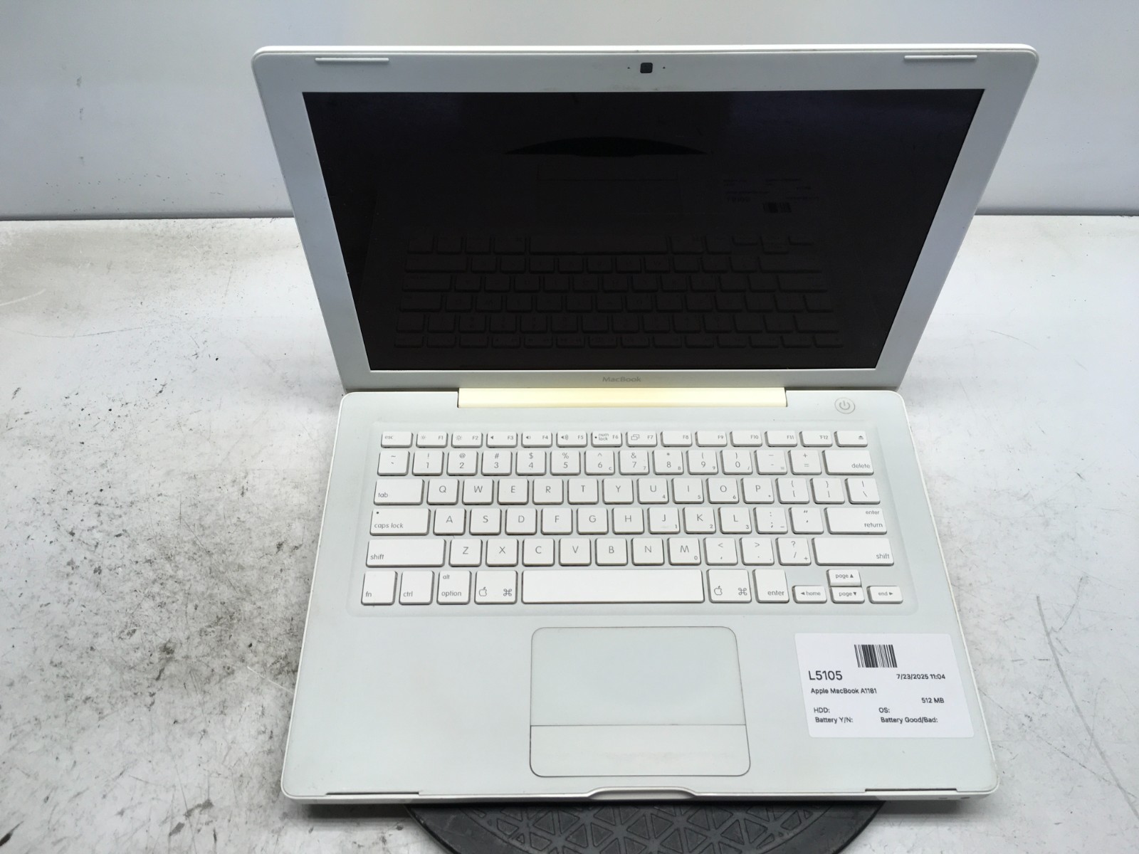 Apple MacBook A1181 Intel Core Duo 2 GHz  512 MB NO HDD
