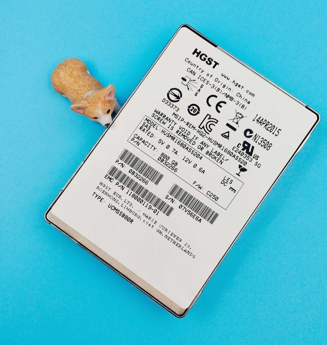EMC HGST 800GB 12G SAS 2.5" SSD 0B32261 HUSMR1680ASS204 118000119-01