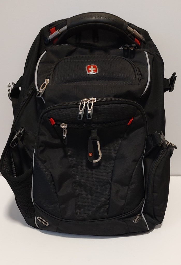 Swiss Gear 6752 Scan Smart TSA 17.5" laptop backpack black red