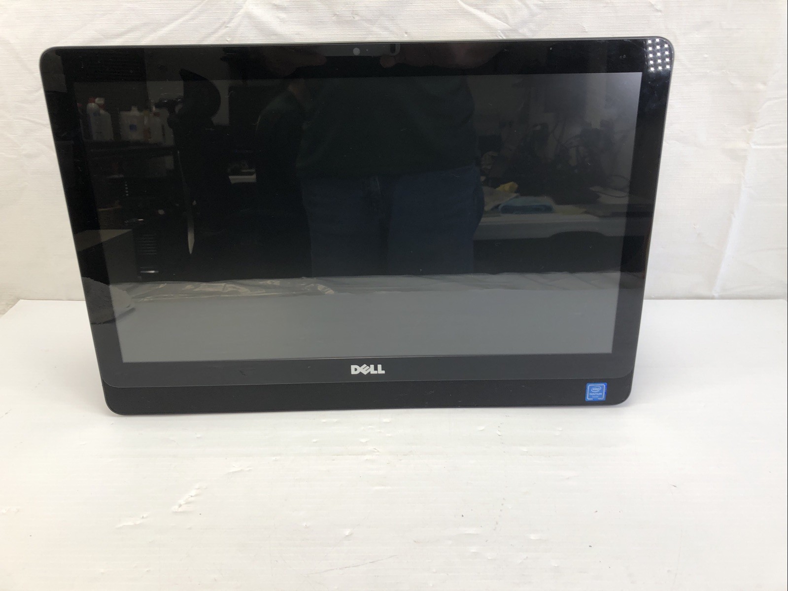 Dell Inspiron 20 3052 Pentium 4 GB Ram No hard drive - no boot