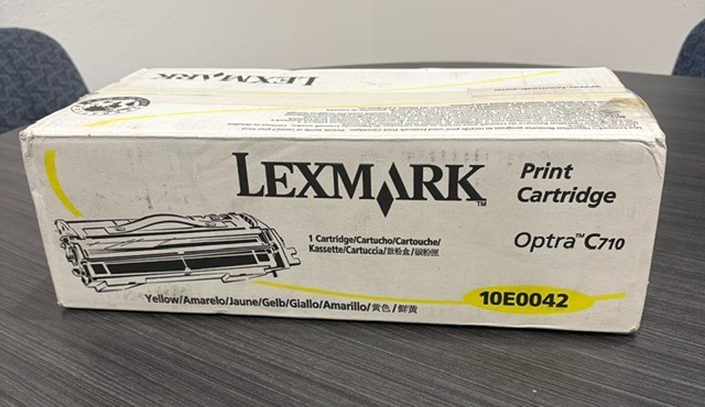 LEXMARK 10E0042 C710 GENUINE YELLOW TONER CARTRIDGE NEW