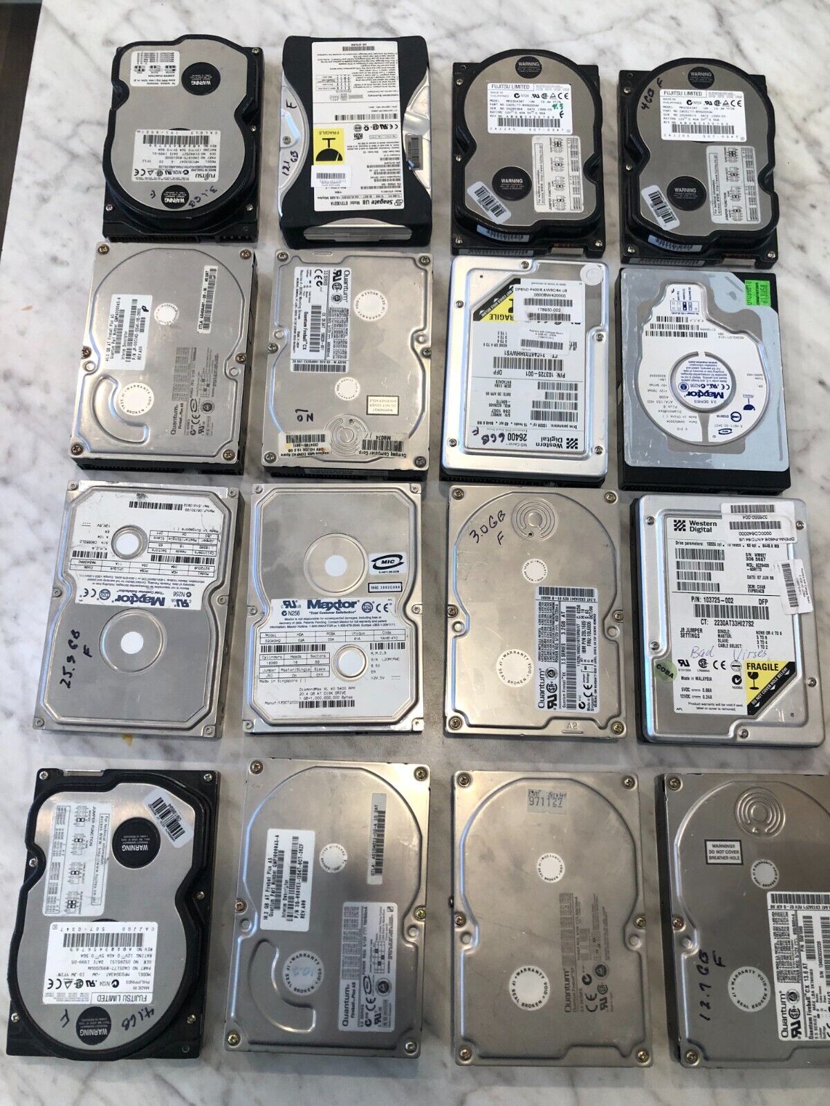 Lot of 16 old HDDs Seagate, Quantum. Maxtor, WD