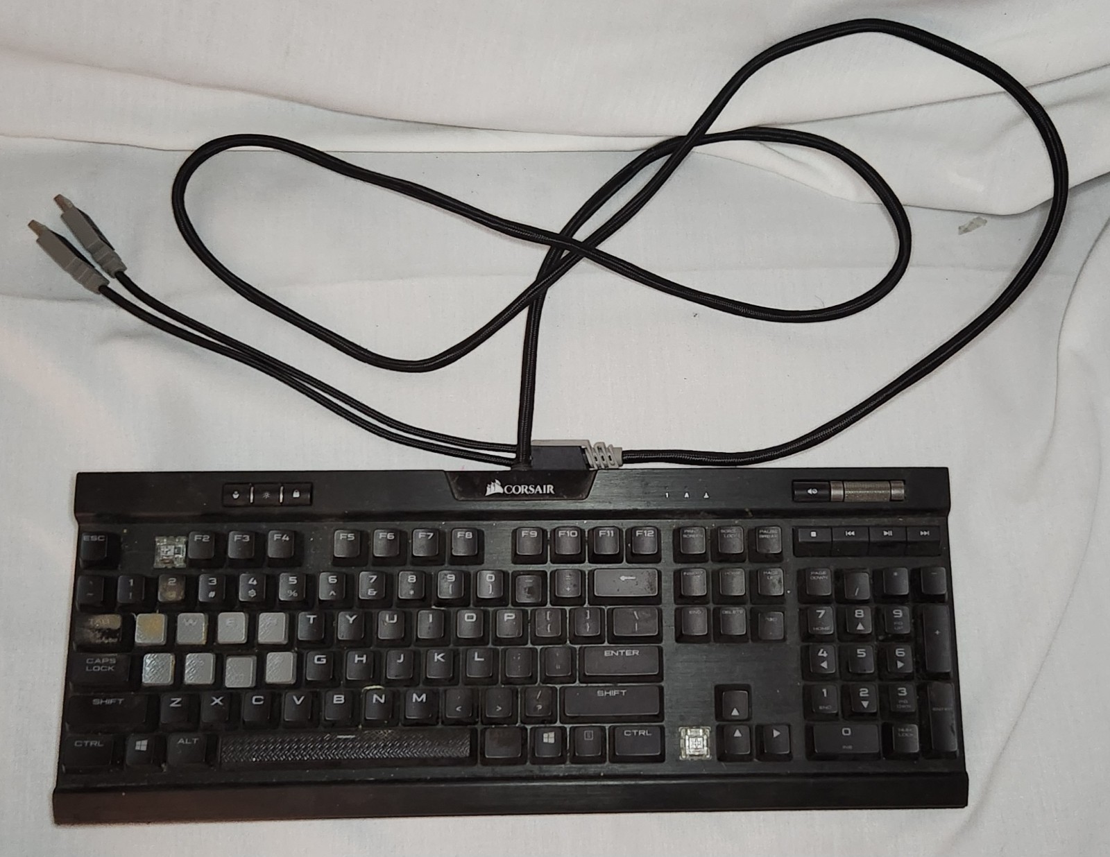 Corsair K70 RGB MK.2 Gaming keyboard 